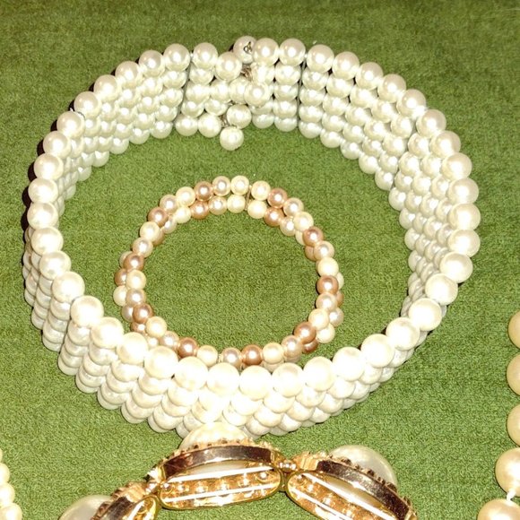 VINTAGE FAUX PEARL LOT - ALL PIECES IN EXCELLENT CONDITION! - Picture 3 of 9